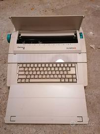 Macchina da scrivere Olympia Carrera II