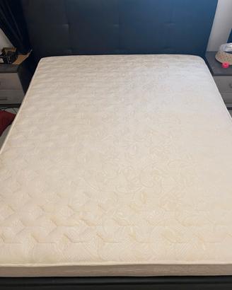 Materasso matrimoniale