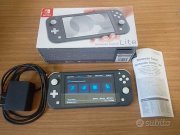 Switch Lite 128gb personalizzata come nuova+giochi