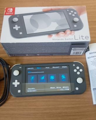 Switch Lite 128gb personalizzata come nuova+giochi