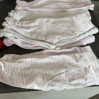 Scatolone con vestiti neonata 0/3 mesi