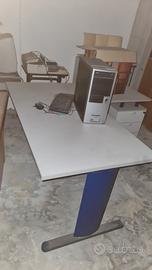 scrivania per ufficio