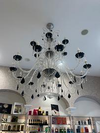 Lampadario di cristallo argento e nera