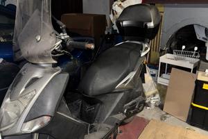 Kymko agility 125 incidentato