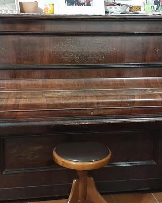 Pianoforte verticale