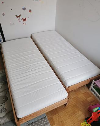 Letto UTÅKER IKEA  impilabile  + 2 materassi 