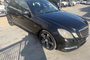 Mercedes-benz E 220 CDI Avantgarde