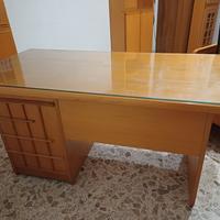 Scrivania in noce Tanganica 