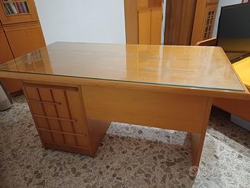 Scrivania in noce Tanganica 