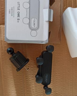 Supporto smartphone per auto