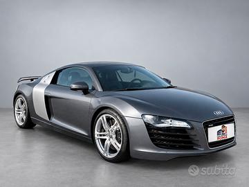Audi R8 4.2 V8 FSI quattro R tronic
