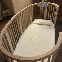 Lettino Stokke con tutti gli accessori