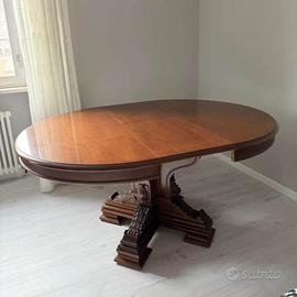 Tavolo da pranzo in legno