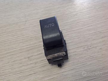 PULSANTE TOYOTA Corolla Berlina 3Â° Serie 3-5P 848