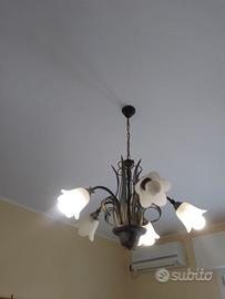 Lampadario e piantana