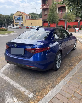 Alfa romeo giulia 2.2 sprint