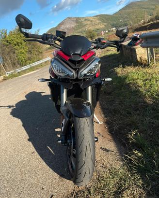 Triumph Street triple 756 rs