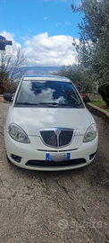 Lancia y 1.2