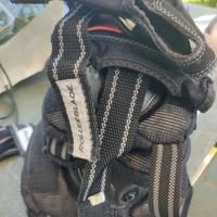 GINOCCHIERE,GOMITIERE E POLSIERE PER PATTINAGGIO d