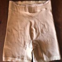 Guaina contenitiva modellante