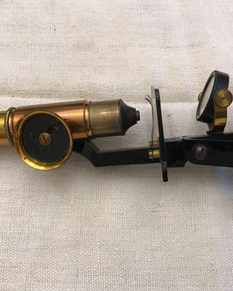 Microscopio antico anno 1921.