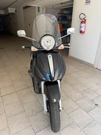 Beverly  500 i