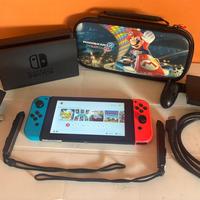 Nintendo Switch completa + custodia Mario Kart