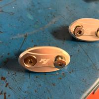 Tappi specchietti R1 2009/2014