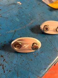 Tappi specchietti R1 2009/2014