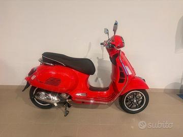 Piaggio Vespa 310 GTS hpe super