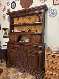 Credenza antica in legno massello con alzata