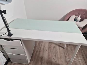 Tavolo manicure