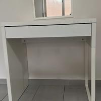 Scrivania Ikea