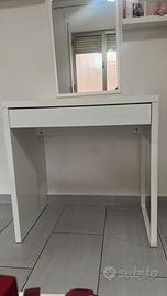Scrivania Ikea