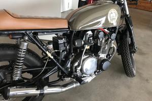 Suzuki GS 550E Customizzata 1978 + Parti Originali