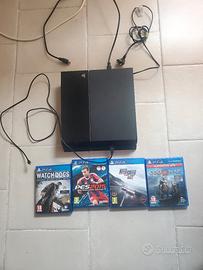 ps4 con 4 giochi