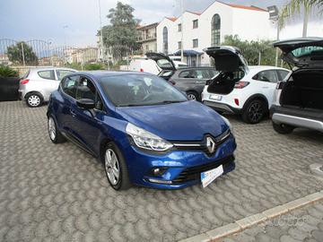 RENAULT Clio dCi 8V 75 CV 5 porte Moschino Life