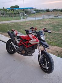 Ducati hypermotard 1100S