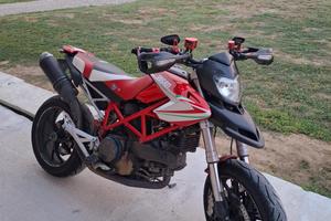 Ducati hypermotard 1100S