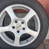 gomme da neve più cerchi in lega