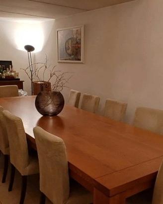 Tavolo in noce massiccio