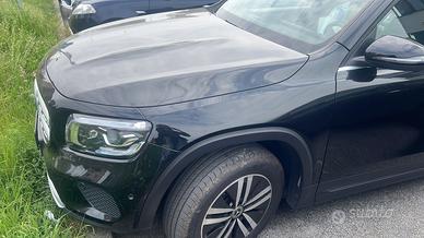 Mercedes GLB