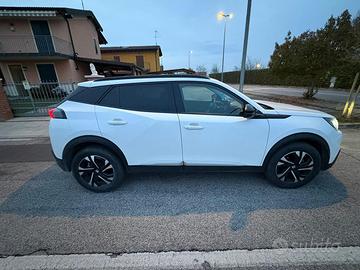 Peugeot  2008