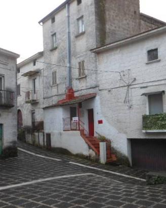 Casa indipendente di 90 m² con 5 locali a Gallucci