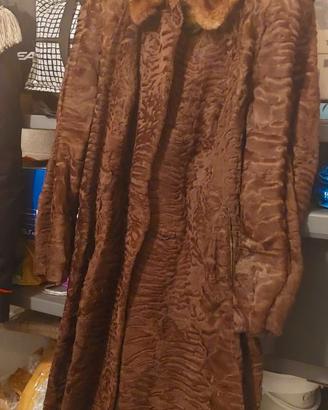 Cappotto vintage lungo da donna in Astrakan