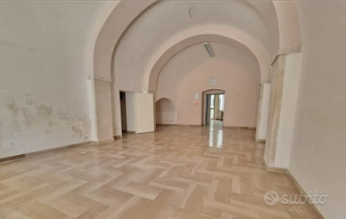 Vendita appartamento di circa 200 mq