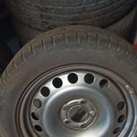 Cerchi in ferro 16 pollici più copricerchi