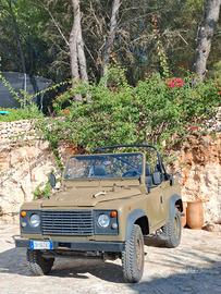 LAND ROVER DEFENDER 90
