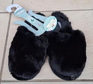 Ciabatte in eco pelliccia NUOVE N.36-37