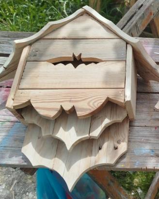Bat box 
